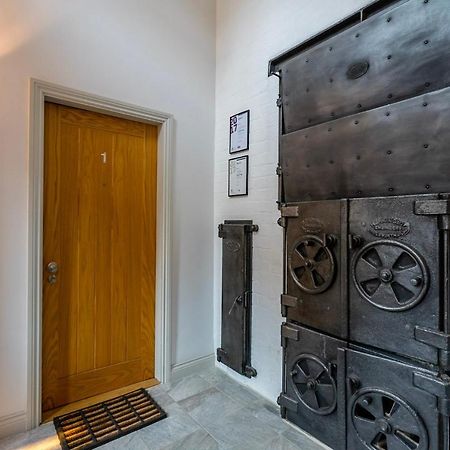 Апартаменты One Clementhorpe Maltings Йорк Экстерьер фото